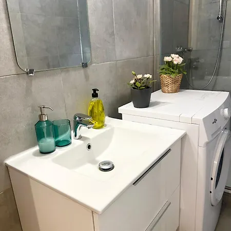 Cosy Sablons Apartman *