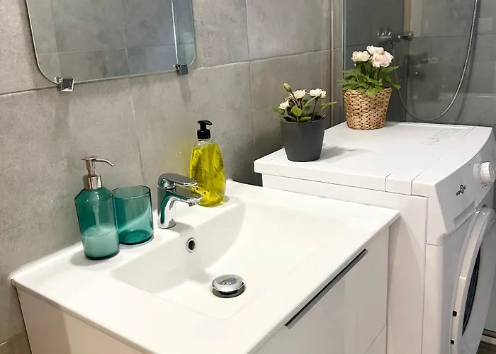 Cosy Sablons Апартаменты *